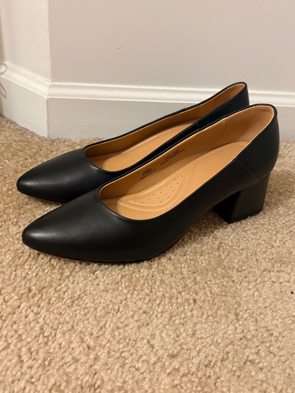 Nisolo Fiorela Go-To Mid Heels Black